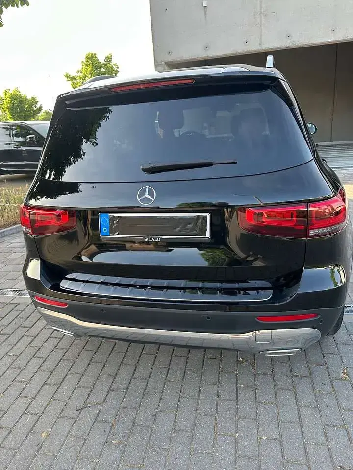 Gebraucht Mercedes GLB220 Progressive 190 PS (139 kW) 2023 Schwarz SUV