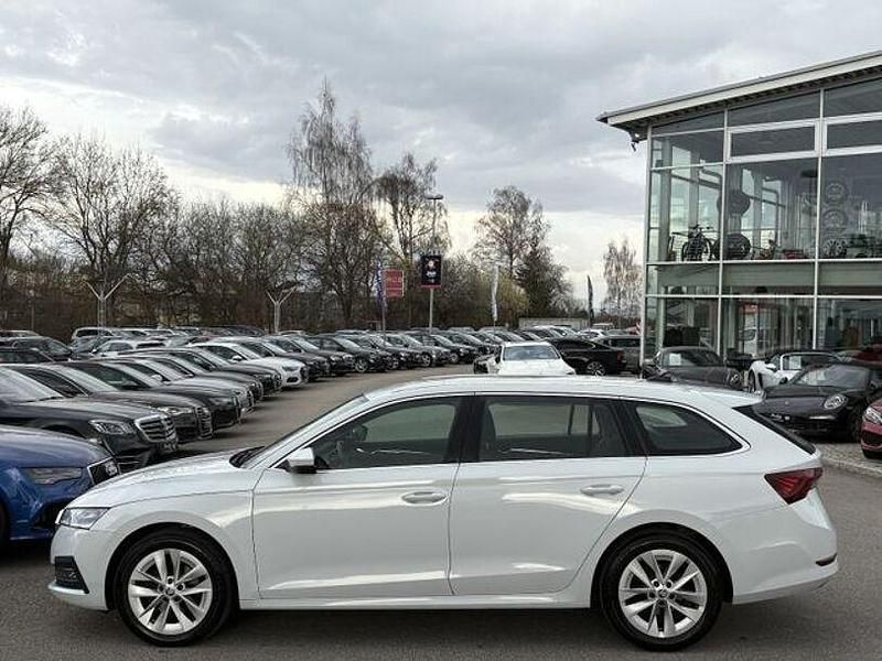 Gebraucht Skoda Octavia Style 331 PS (243 kW) 2022 Weiß Kombi