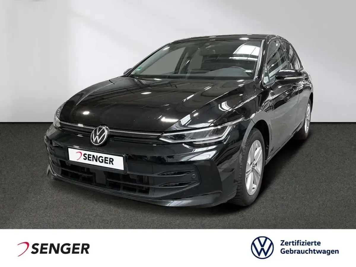 Gebraucht VW Golf VIII Life 150 PS (110 kW) 2025 Limousine