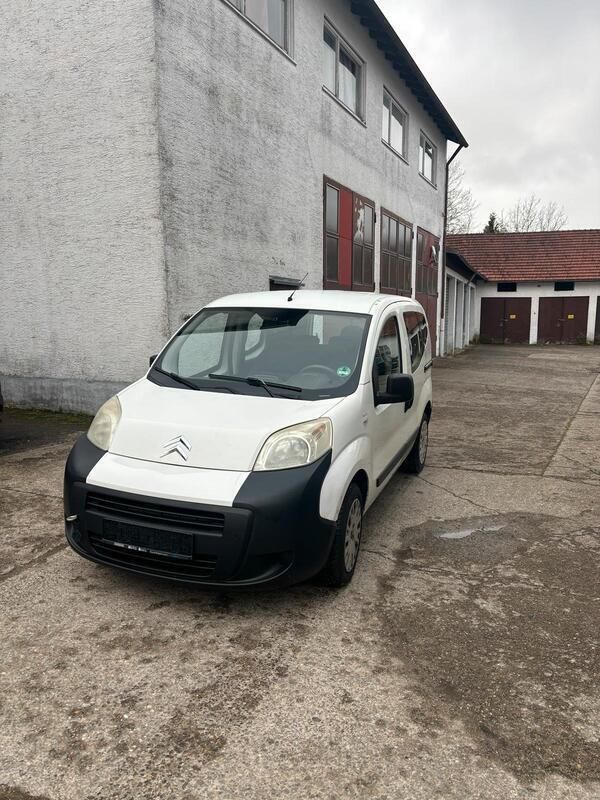 Weiß Gebraucht 2010 Citroën Nemo Van / Kleinbus | 700 € (Superpreis) - Bild 1/4