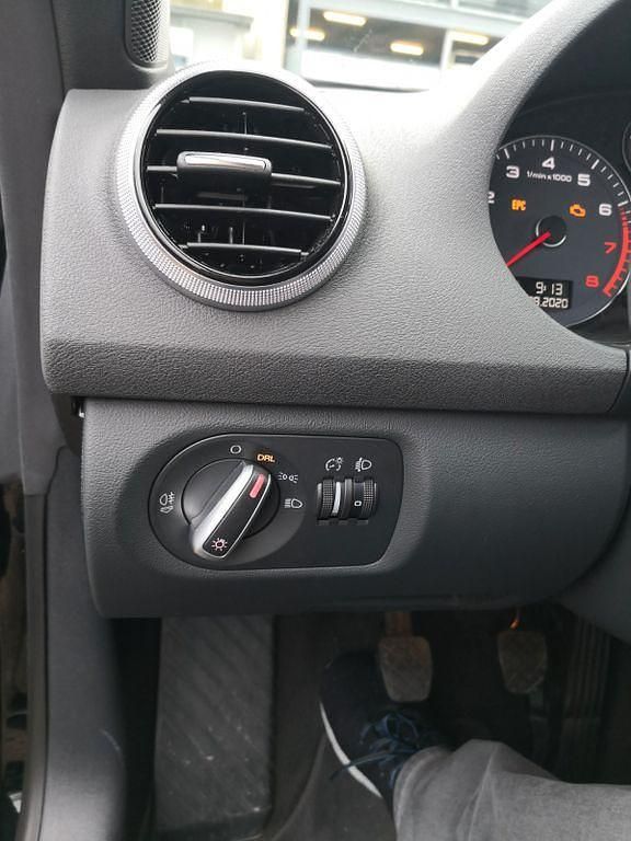 Gebraucht Audi A3 Cabriolet Attraction 105 PS (77 kW) 2013 Schwarz Cabrio