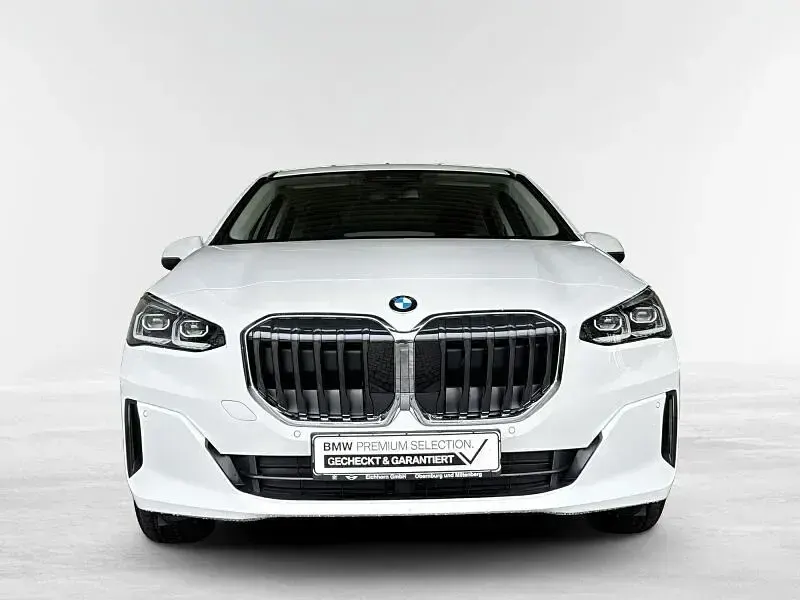 Gebraucht BMW 220 Active Tourer 156 PS (114 kW) 2025 Alpinweiss iii Van / Kleinbus