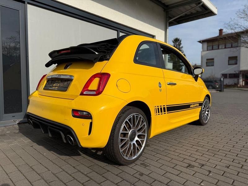 Gebraucht Abarth 595C 145 PS (106 kW) 2019 Gelb Cabrio