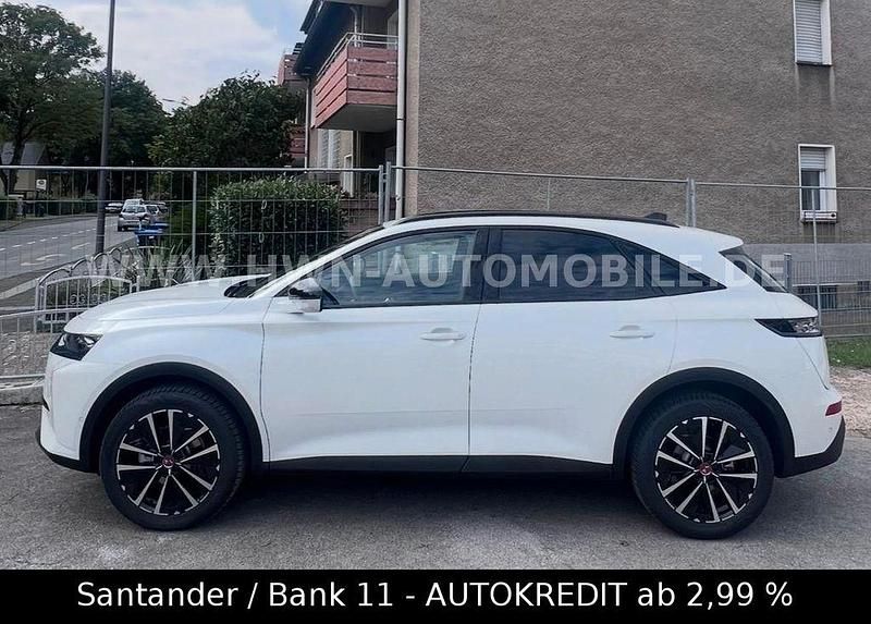 Weiß Gebraucht 2023 DS Automobiles DS7 Crossback Performance Line Plus SUV | 29.990 € (Fairer Preis) - Bild 1/4