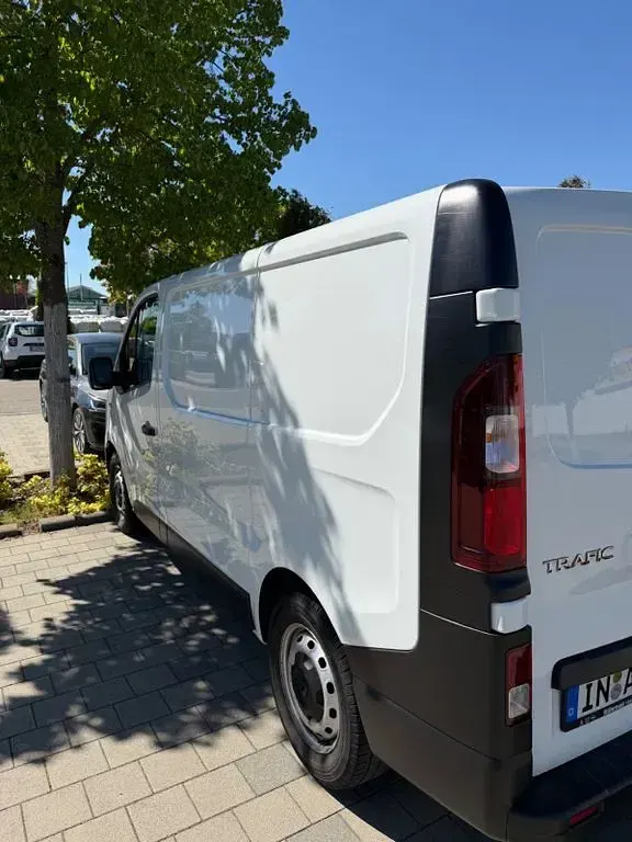 Gebraucht Renault Trafic 120 PS (88 kW) 2021 Weiß Van / Kleinbus