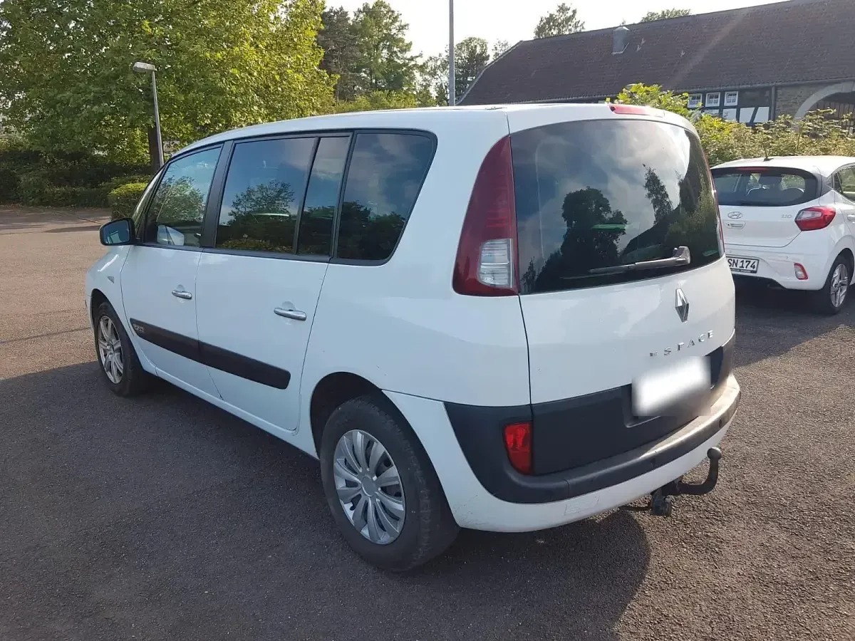 Gebraucht Renault Espace 150 PS (110 kW) 2010 Weiß Van / Kleinbus