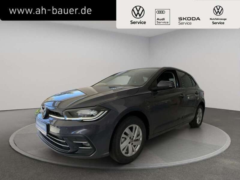 Grau Gebraucht 2024 VW Polo Style Limousine | 23.989 € (Fairer Preis) - Bild 1/4