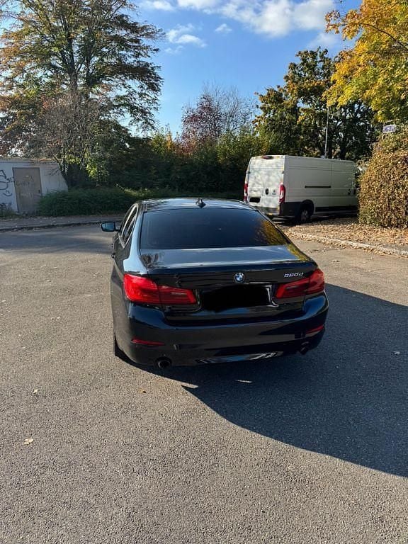 Gebraucht BMW 520 Efficient Dynamics 190 PS (139 kW) 2017 Schwarz Limousine