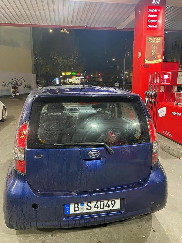 Gebraucht Daihatsu Sirion 70 PS (51 kW) 2008 Blau Kleinwagen