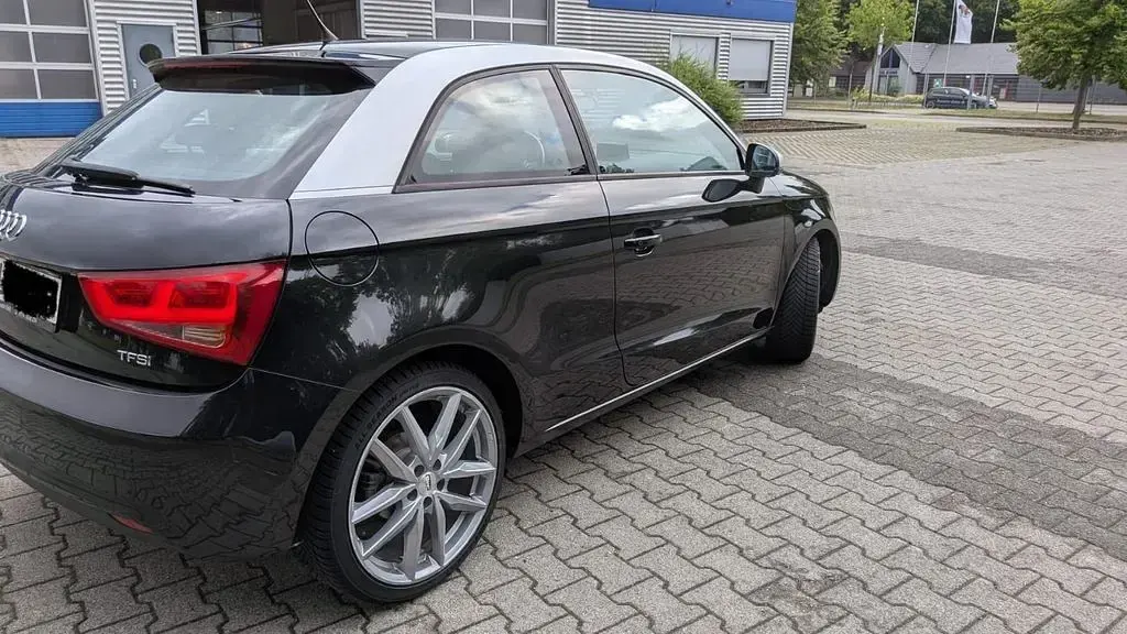 Gebraucht Audi A1 Ambition 86 PS (63 kW) 2011 Schwarz Kleinwagen