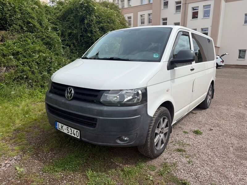 Weiß Gebraucht 2011 VW T5 Van | 9.499 € - Bild 1/4