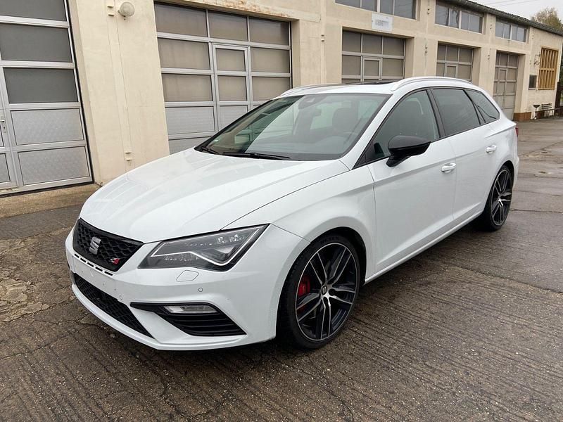 Gebraucht Seat Leon 4Drive 300 PS (220 kW) 2017 Weiß Kombi