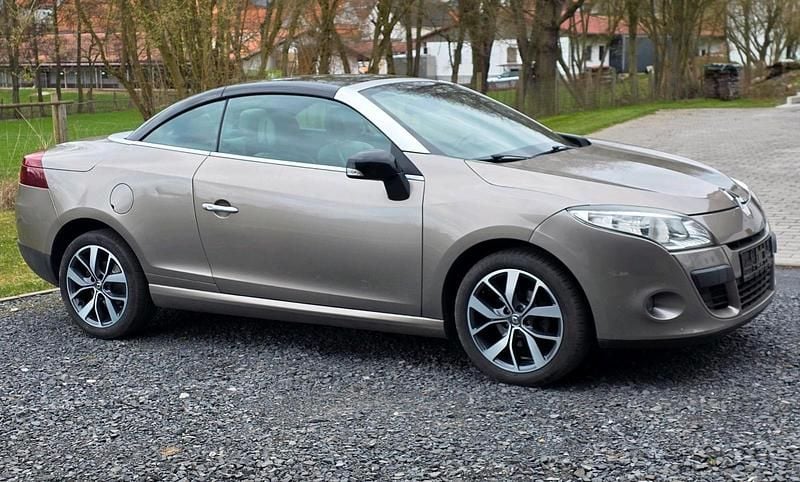 Gebraucht Renault Mégane Cabriolet 130 PS (95 kW) 2010 Gold Cabrio