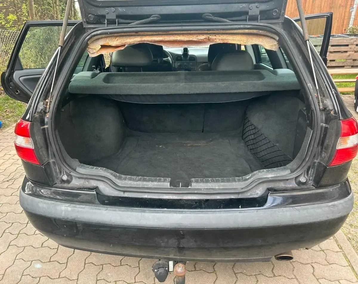 Gebraucht Volvo V40 163 PS (119 kW) 2003 Schwarz Kombi