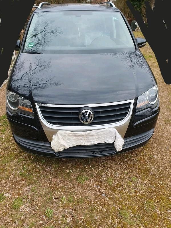 Gebraucht VW Touran 140 PS (102 kW) 2010 Schwarz Van / Kleinbus