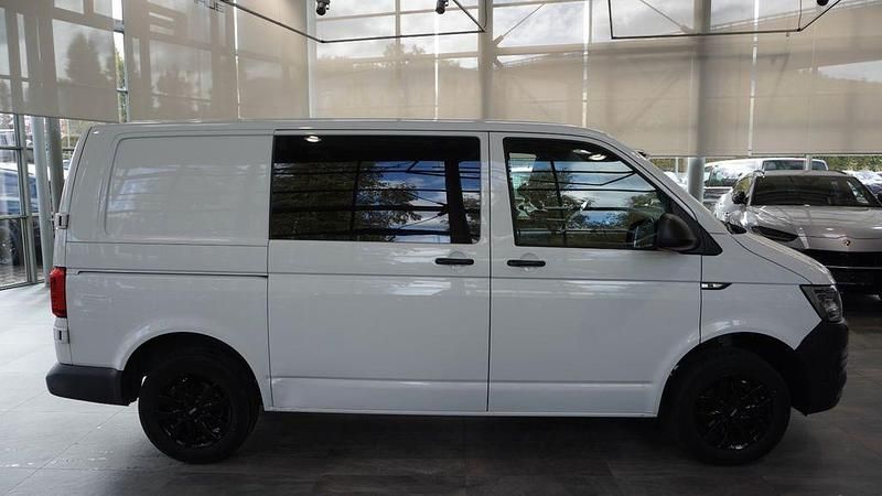 Gebraucht VW Transporter Trendline 150 PS (110 kW) 2019 Candyweiss Van