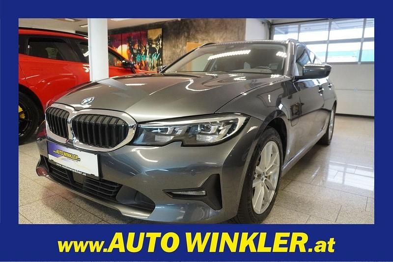 Silber Gebraucht 2022 BMW 330e Sport Line Kombi | 24.990 € (Superpreis) - Bild 1/4