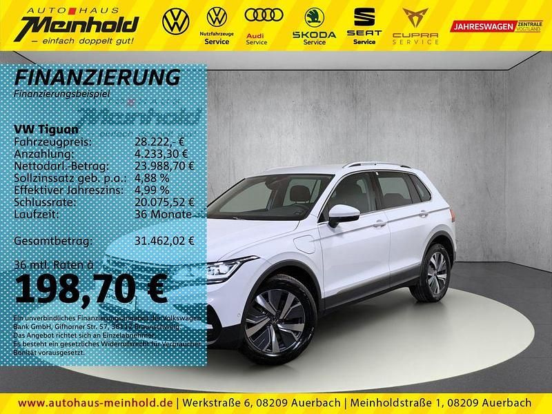 Gebraucht VW Tiguan Elegance 245 PS (180 kW) 2022 Weiß SUV