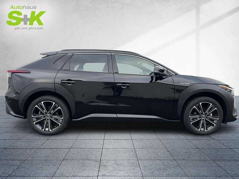 Gebraucht Toyota bZ4X Basis 164 kW (224 PS) 2023 Black (schwarz) SUV