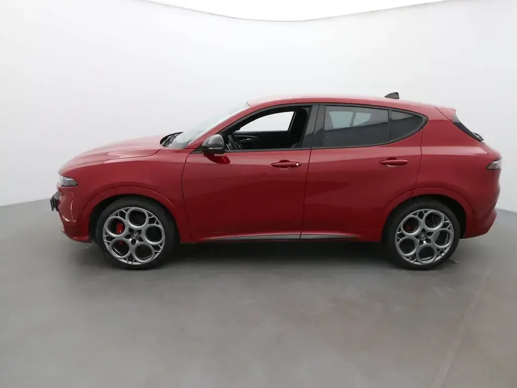 Second-hand Alfa Romeo Tonale 162 CP (119 kW) 2024 Roșu SUV