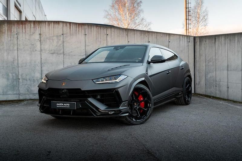 Second-hand Lamborghini Urus 666 CP (489 kW) 2023 Negru SUV