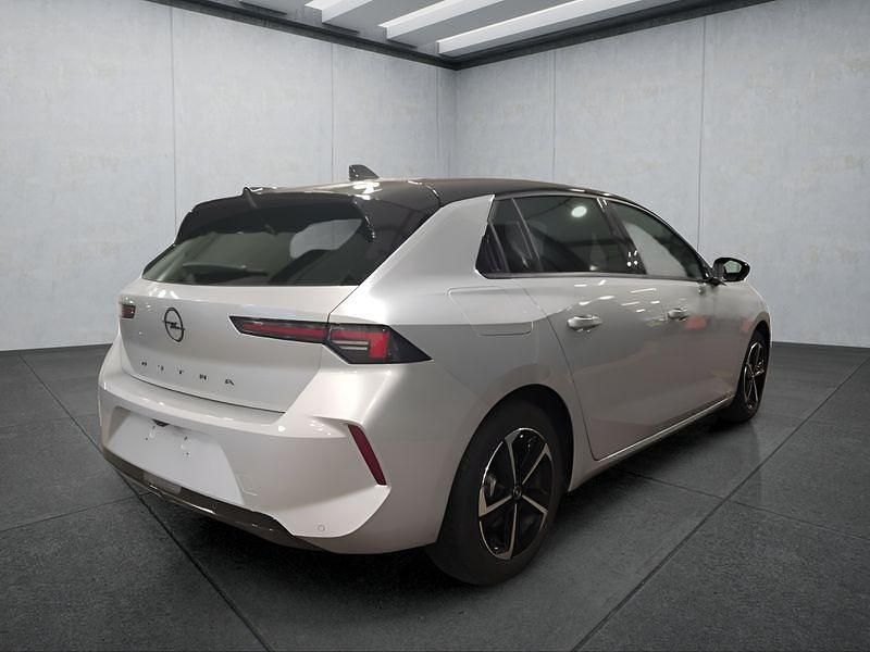 Gebraucht Opel Astra 131 PS (96 kW) 2025 Silber Limousine