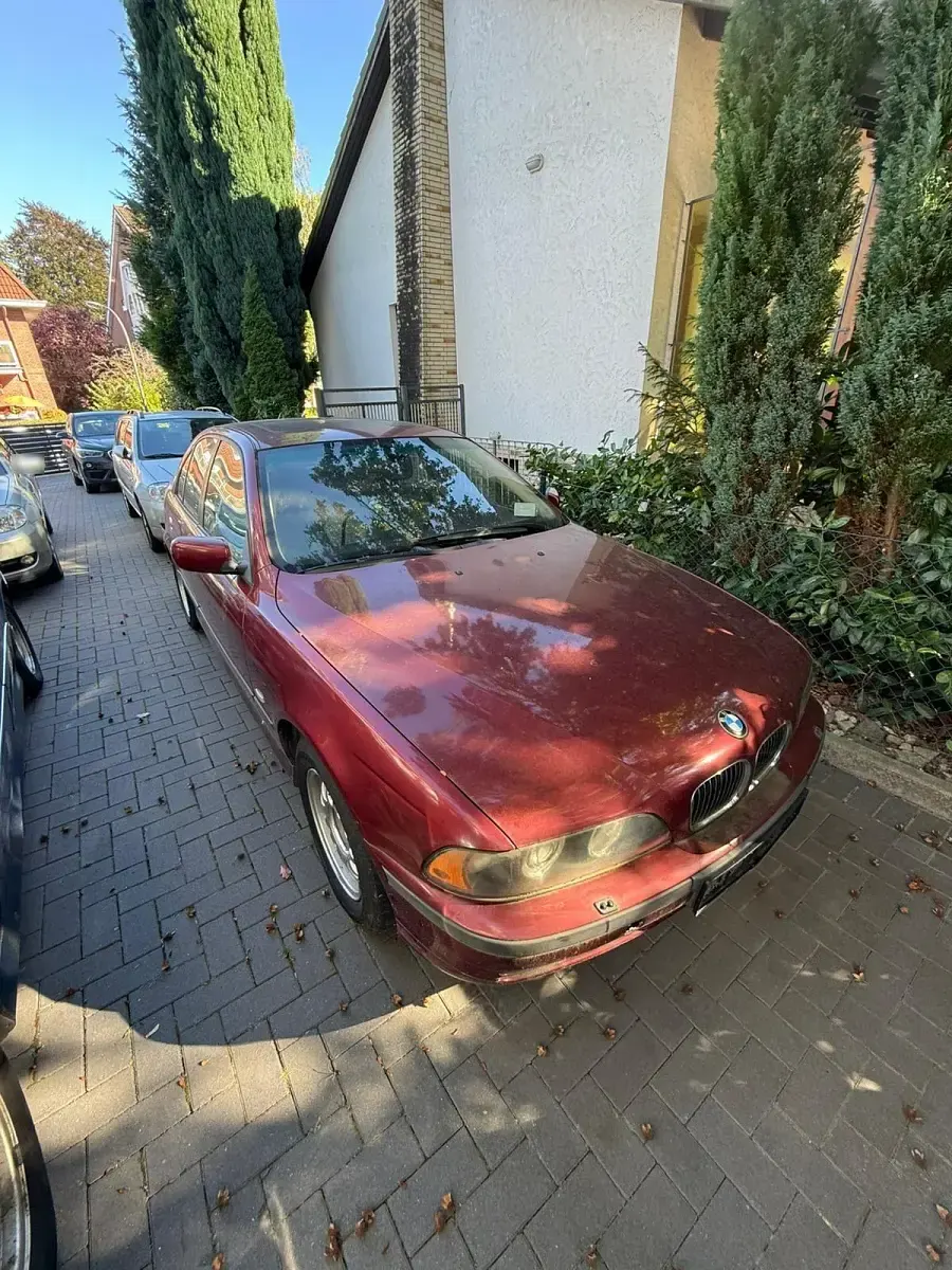 Gebraucht BMW 535 235 PS (172 kW) 1996 Rot Limousine