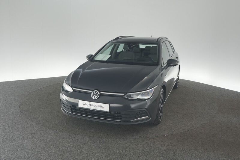 Gebraucht VW Golf VIII Style 190 PS (139 kW) 2022 Grau Kombi