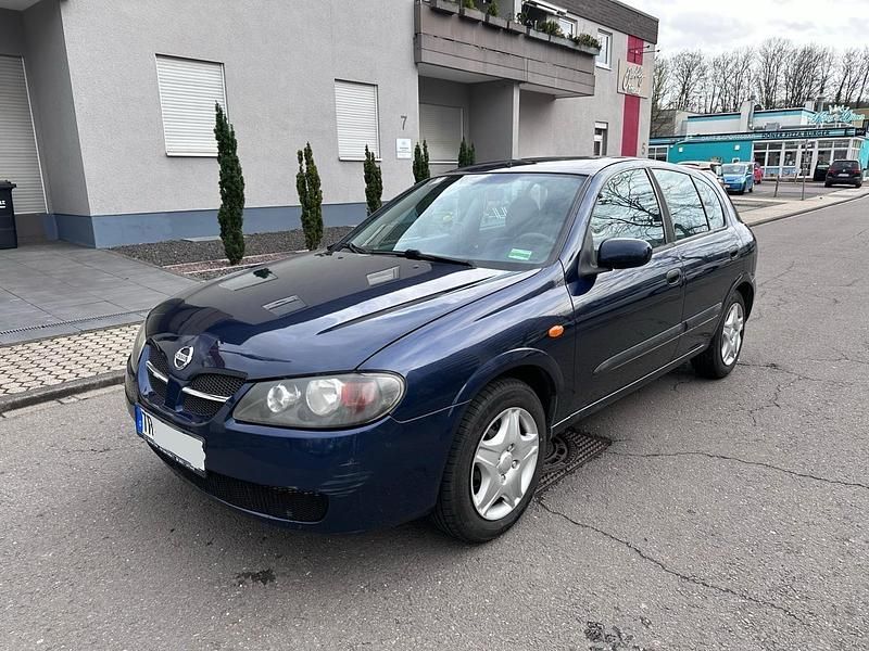 Blau Gebraucht 2005 Nissan Almera Limousine | 1.900 € - Bild 1/4