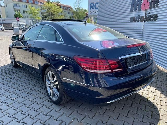 Gebraucht Mercedes E400 333 PS (244 kW) 2014 Blau Coupé