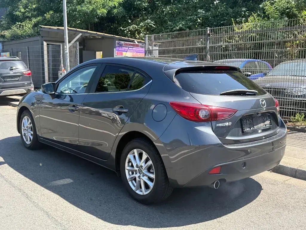 Gebraucht Mazda 3 Center-Line 150 PS (110 kW) 2015 Grau Limousine