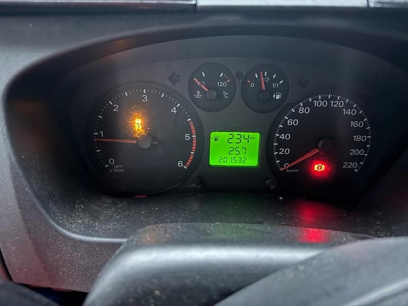 Gebraucht Ford Transit 125 PS (91 kW) 2013 Weiß Van / Kleinbus