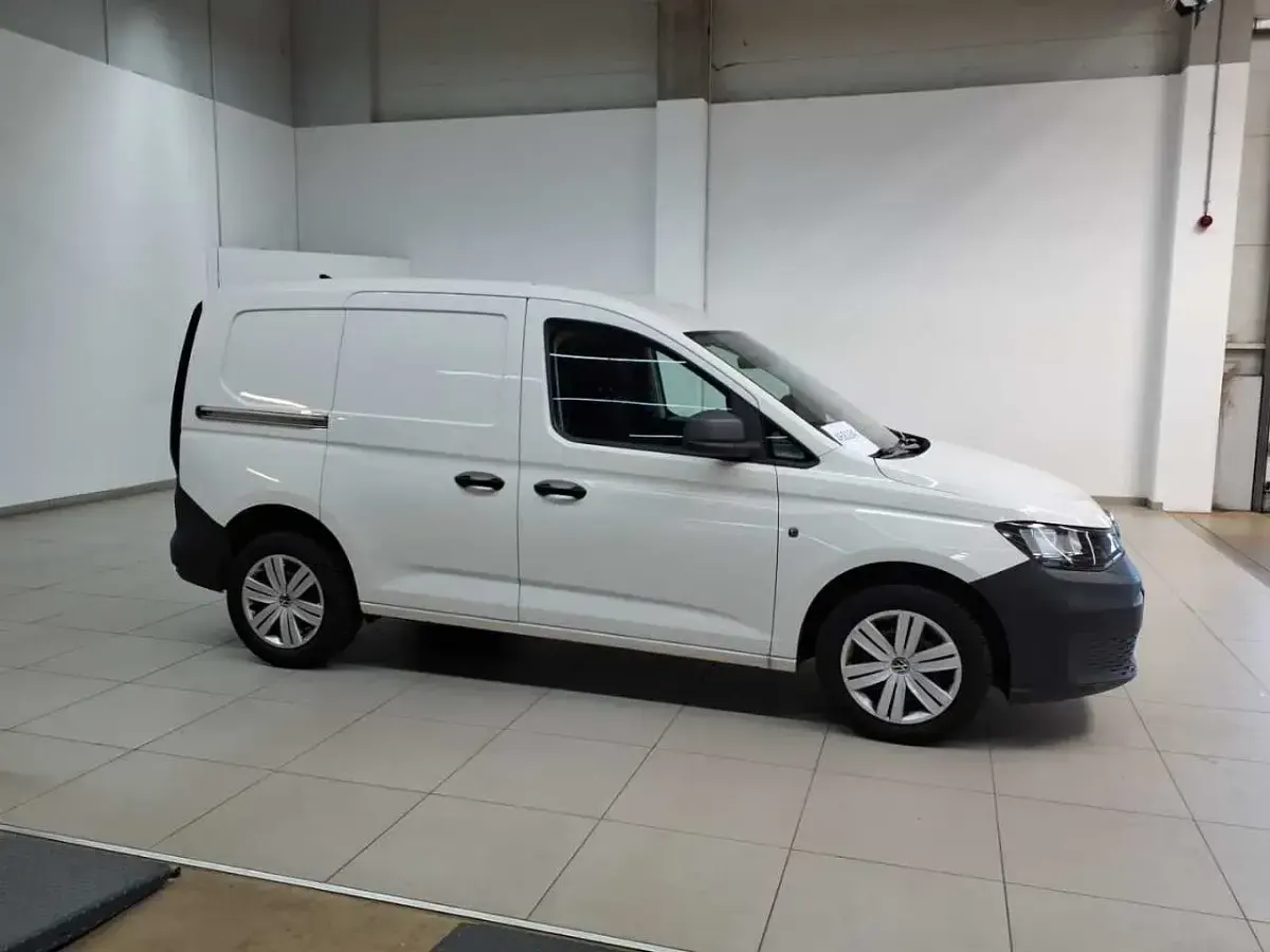 Gebraucht VW Caddy 75 PS (55 kW) 2021 Candyweiß Van / Kleinbus