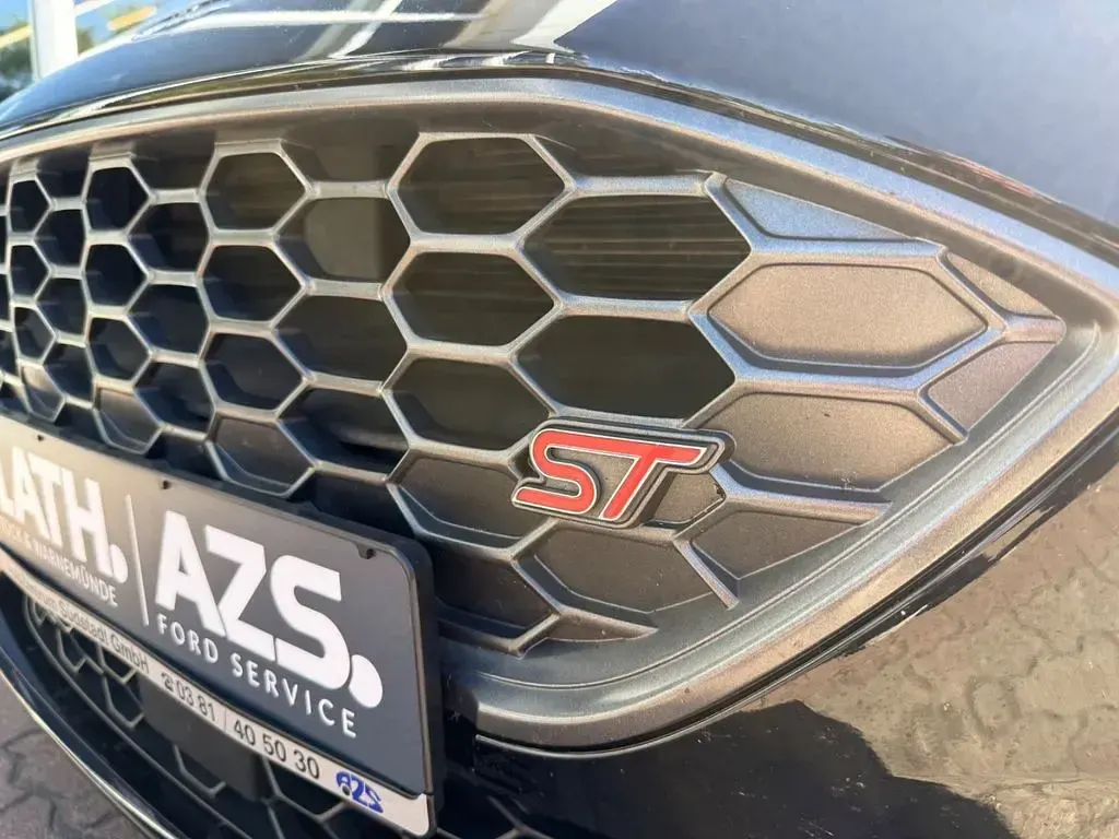 Gebraucht Ford Focus ST 280 PS (205 kW) 2019 Schwarz Limousine
