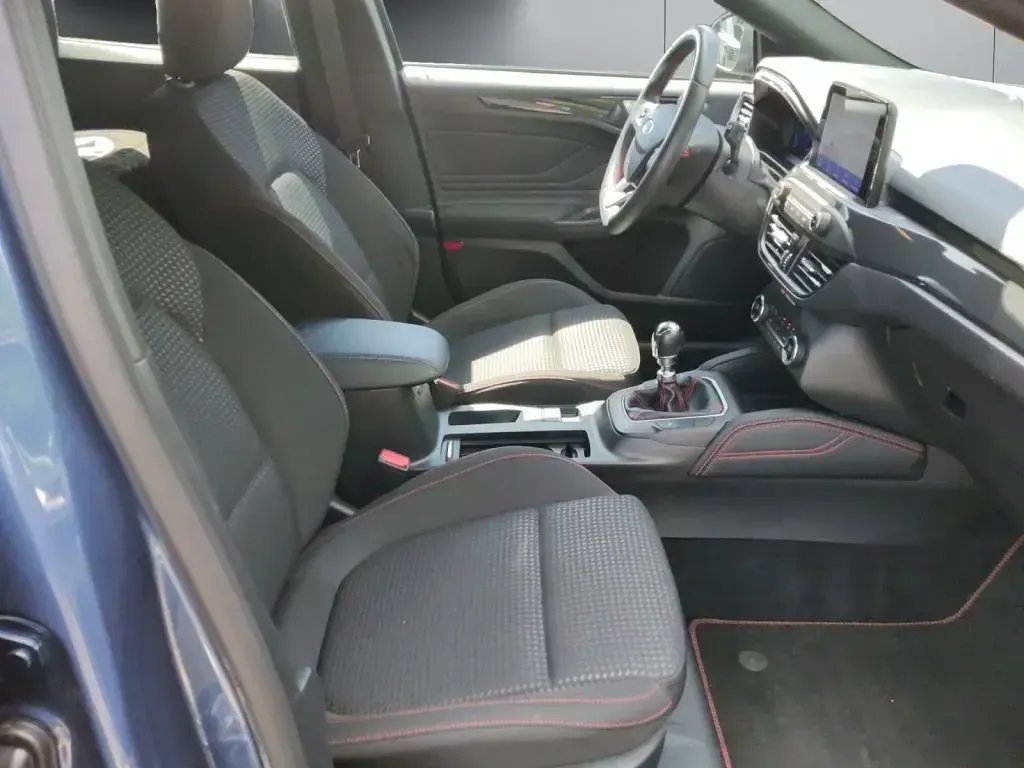 Gebraucht Ford Focus ST-Line X 155 PS (114 kW) 2020 Blau Limousine