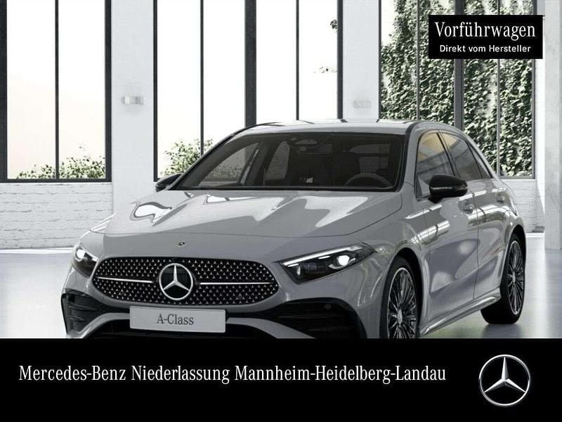 Grau Gebraucht 2025 Mercedes A200 AMG Limousine | 35.790 € (Fairer Preis) - Bild 1/3