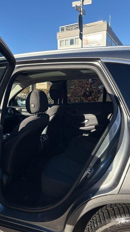 Gebraucht Mercedes GLC250 211 PS (155 kW) 2017 Grau SUV