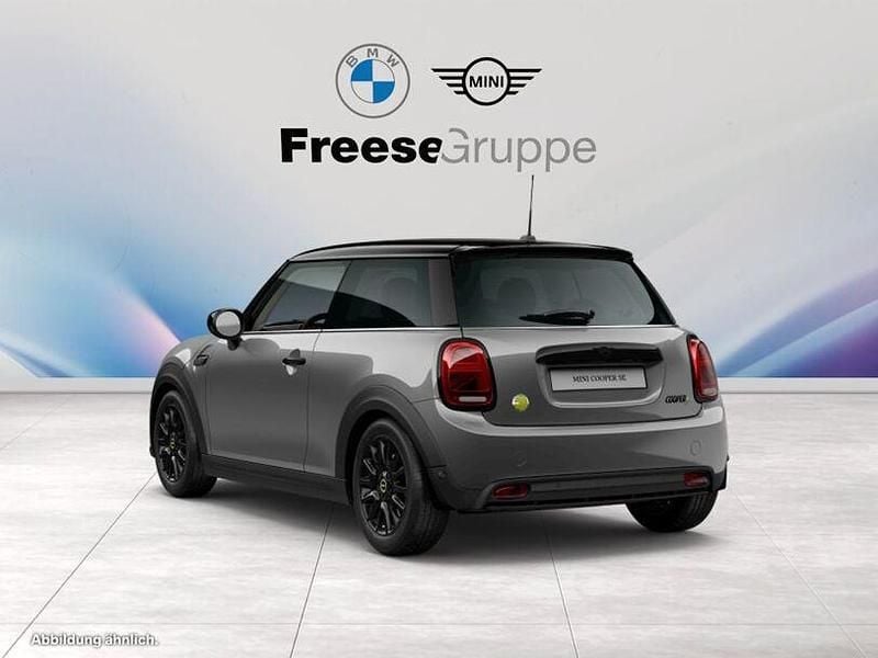 Gebraucht Mini Cooper SE 135 kW (184 PS) 2022 Silber Kleinwagen