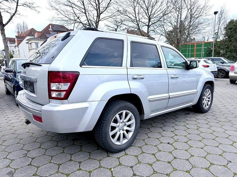 Gebraucht Jeep Grand Cherokee Overland 218 PS (160 kW) 2007 Silber SUV