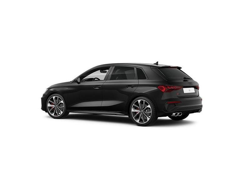 Gebraucht Audi S3 Ambiente 310 PS (228 kW) 2024 Mythosschwarz metallic (metallic) Limousine