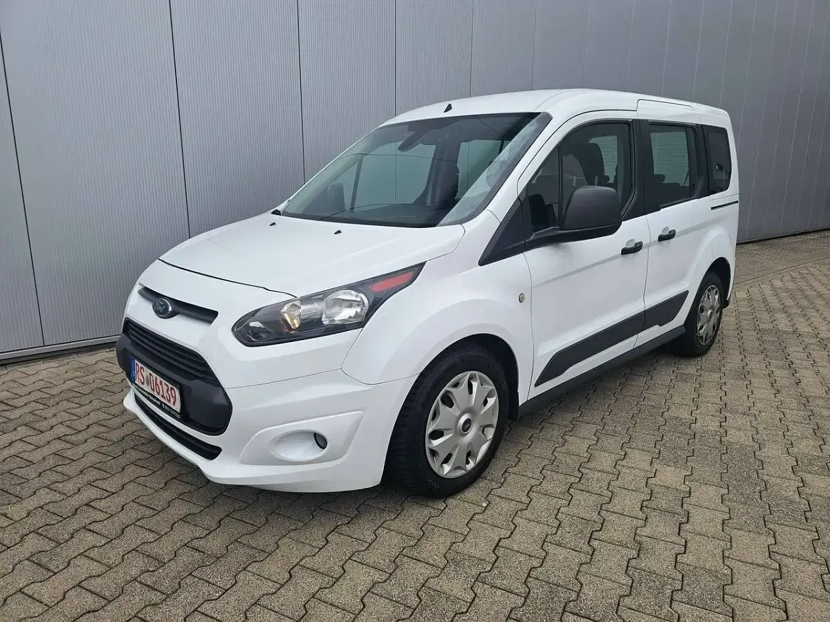 Gebraucht Ford Tourneo 101 PS (74 kW) 2018 Weiß Kombi