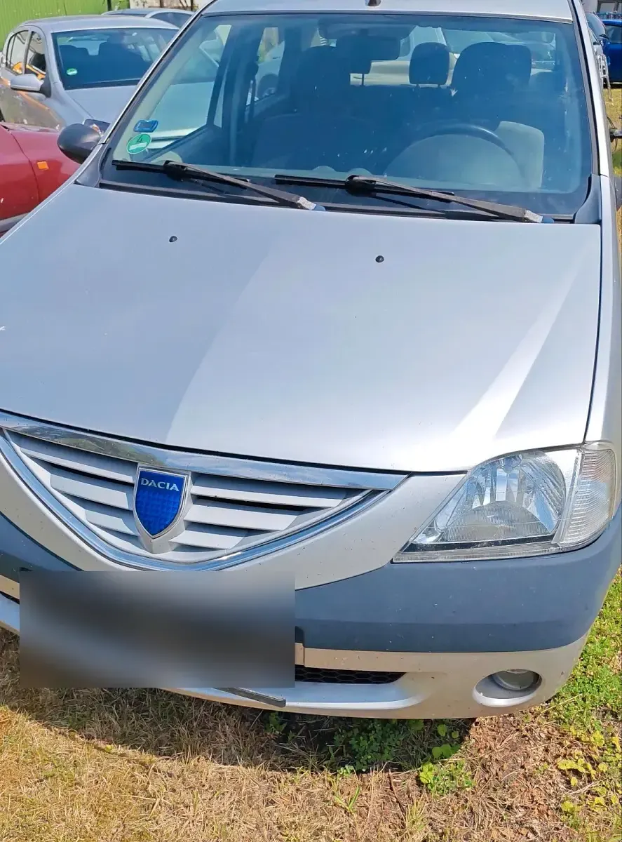 Gebraucht Dacia Logan 90 PS (66 kW) 2007 Silber Limousine
