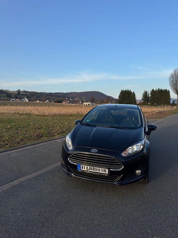 Gebraucht Ford Fiesta 82 PS (60 kW) 2013 Schwarz Kleinwagen