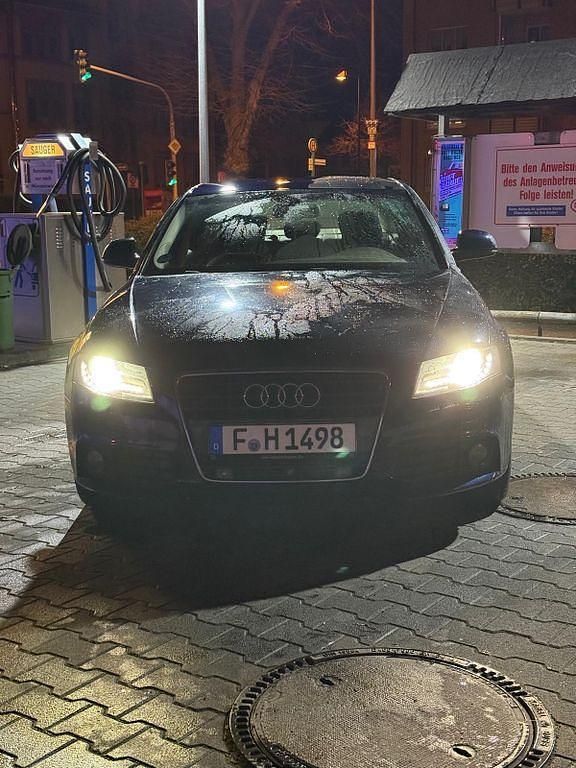 Gebraucht Audi A4 Ambiente 160 PS (117 kW) 2008 Blau Limousine