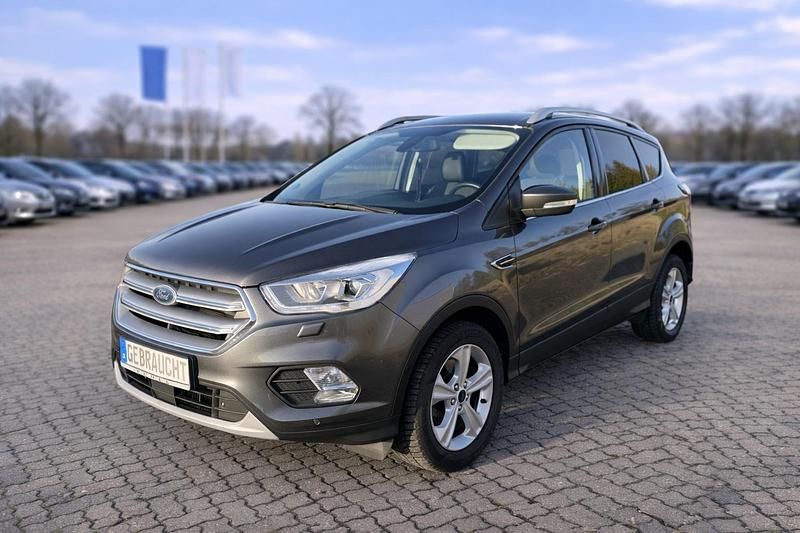Gebraucht Ford Kuga 150 PS (110 kW) 2018 Grau SUV