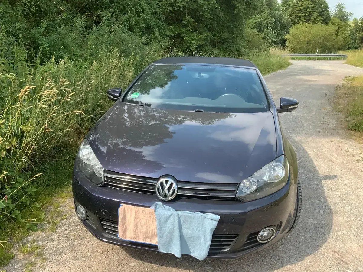 Gebraucht VW Golf Cabriolet 125 PS (91 kW) 2012 Violet Cabrio