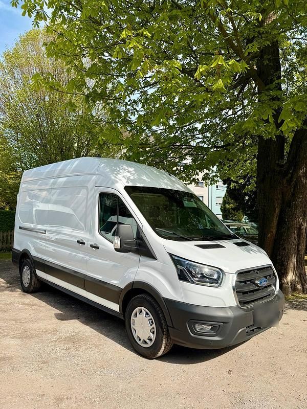Gebraucht Ford Transit 190 PS (139 kW) 2022 Weiß Van / Kleinbus