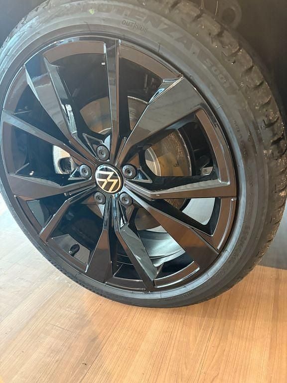 Neu VW T-Roc Style 150 PS (110 kW) 2025 Silber SUV