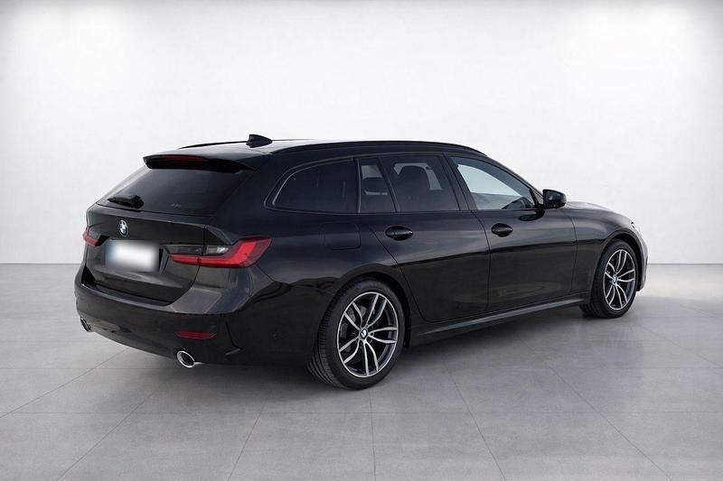 Gebraucht BMW 320 Sport Line 190 PS (139 kW) 2022 Schwarz Kombi