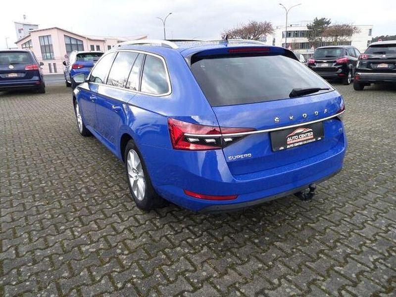 Gebraucht Skoda Superb Style 156 PS (114 kW) 2020 Blau Kombi